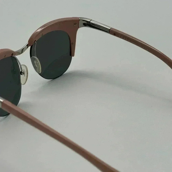 Pre-Loved Prada Cat Eye Retro Collection - Picture 7 of 8